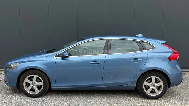 Volvo V40 2016 photo 2