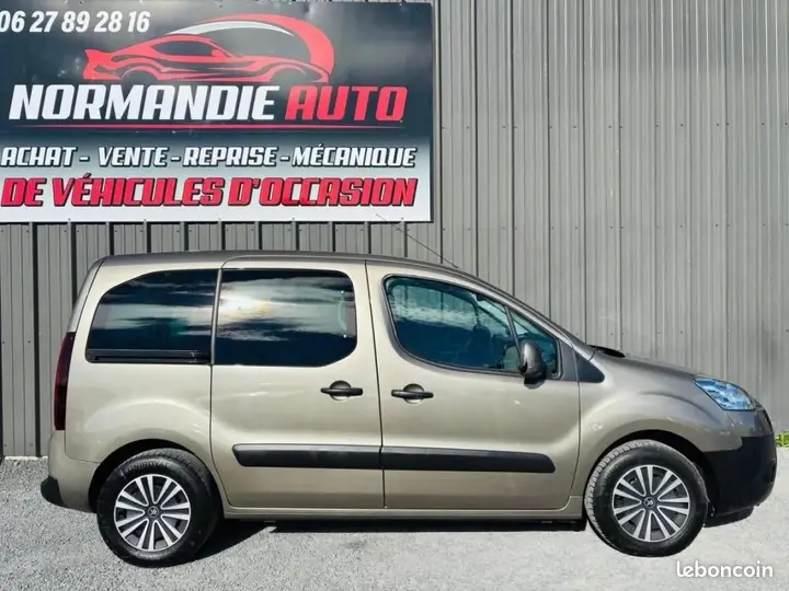 Peugeot Partner Tepee 2014 photo 2