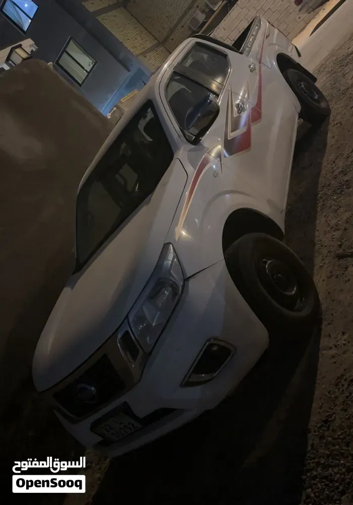 Nissan Navara 2017 photo 2