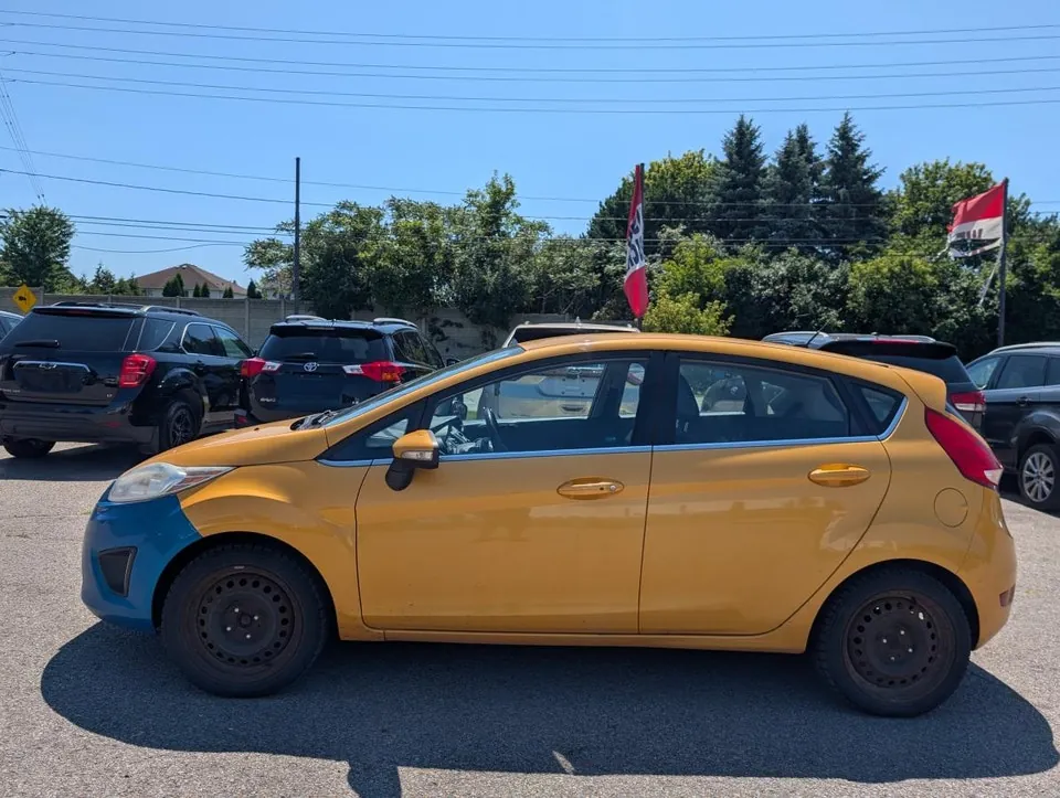 Ford Fiesta 2011 photo 4