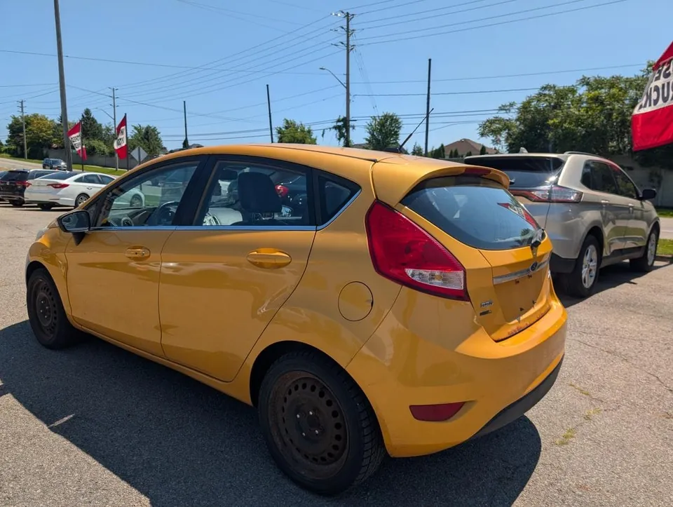 Ford Fiesta 2011 photo 5