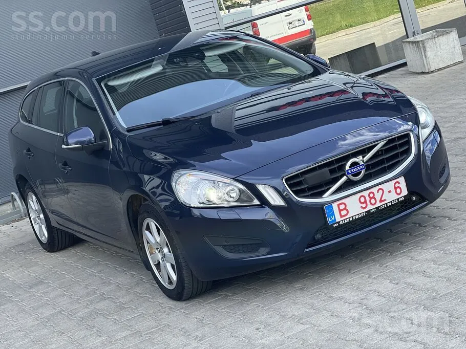 Volvo V60 2011 photo 5