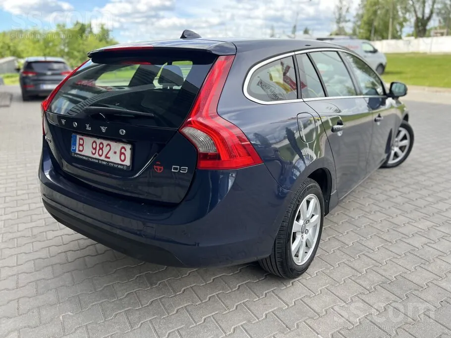 Volvo V60 2011 photo 2