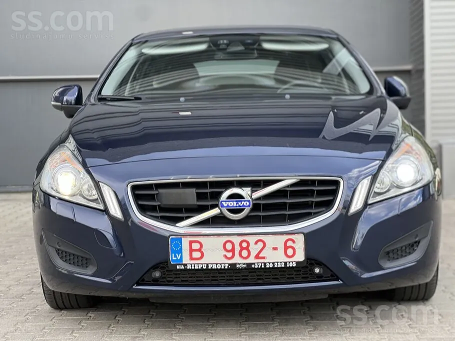 Volvo V60 2011 photo 4