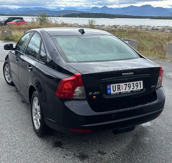 Volvo S40 2008 photo 4