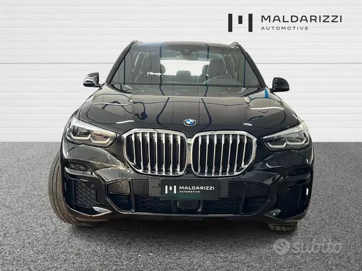 BMW X5 2022 photo 2