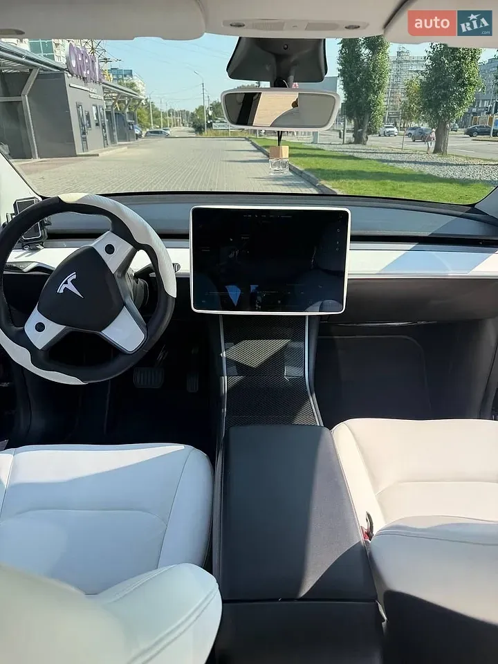 Tesla Model Y 2020 photo 3
