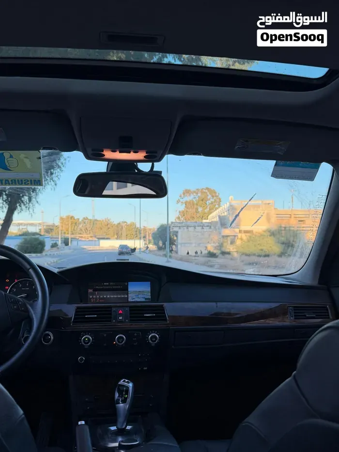 BMW 5 Series 2009 photo 4