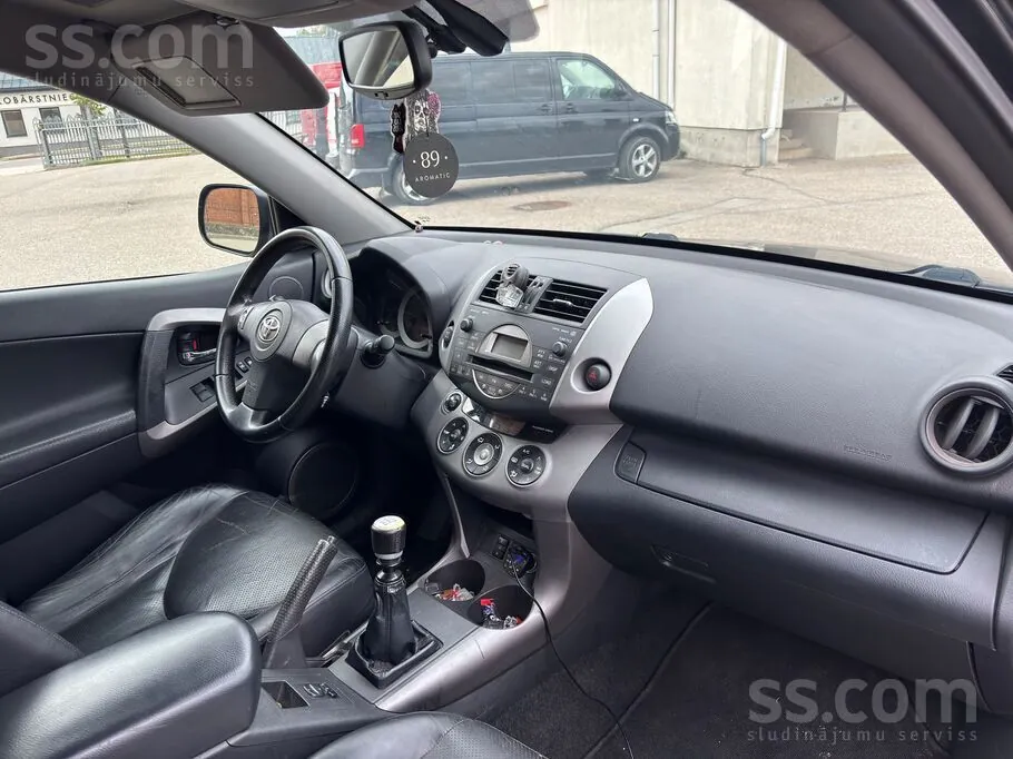 Toyota Rav4 2006 photo 3