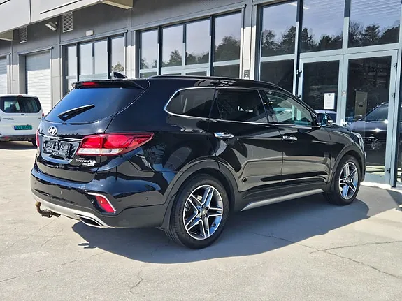 Hyundai Santa Fe 2017 photo 3