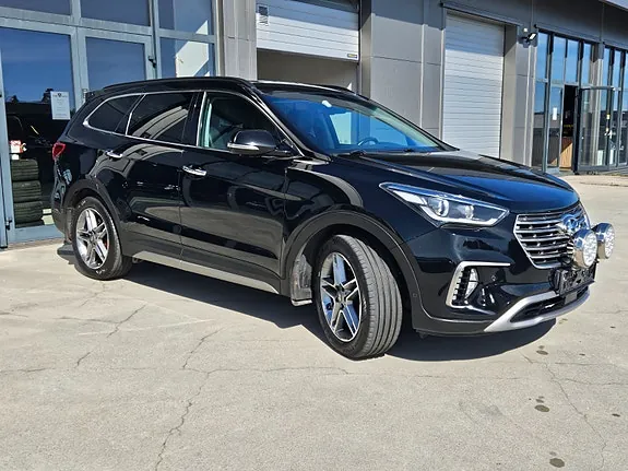 Hyundai Santa Fe 2017 photo 2