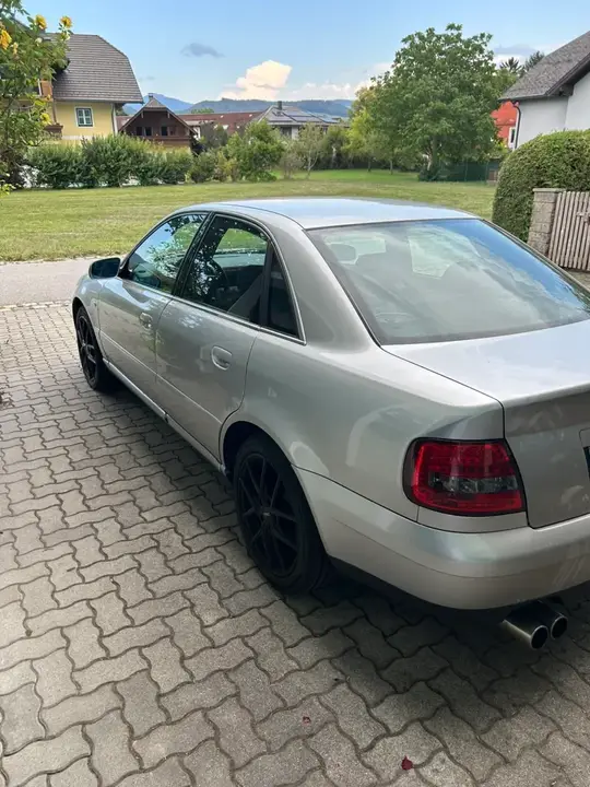 Audi A4 2000 photo 3