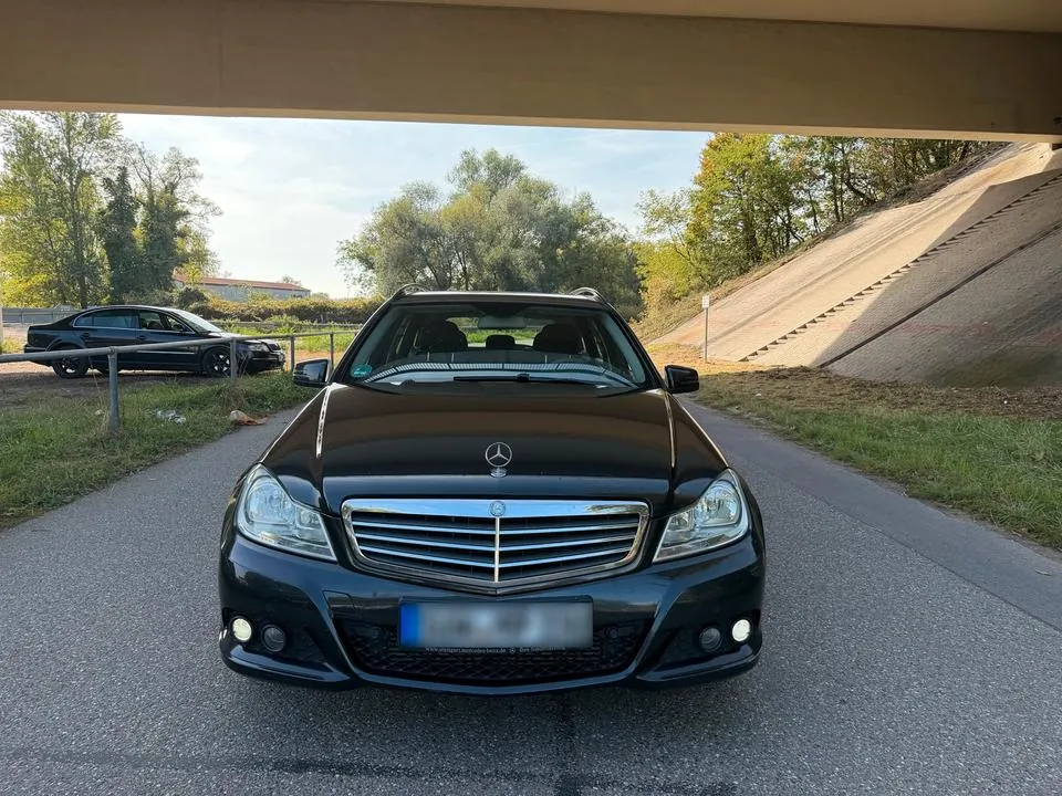 Mercedes-Benz C180