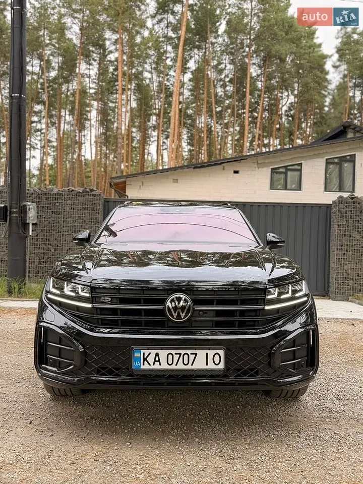 Volkswagen Touareg 2023 photo 3
