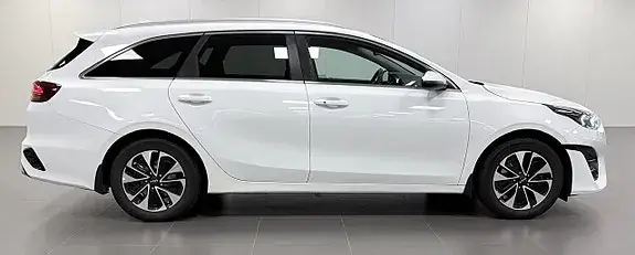 Kia Ceed 2023 photo 4