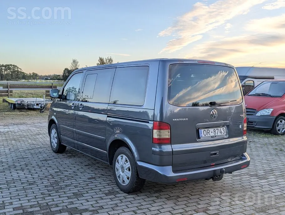 Volkswagen Multivan 2003 photo 5