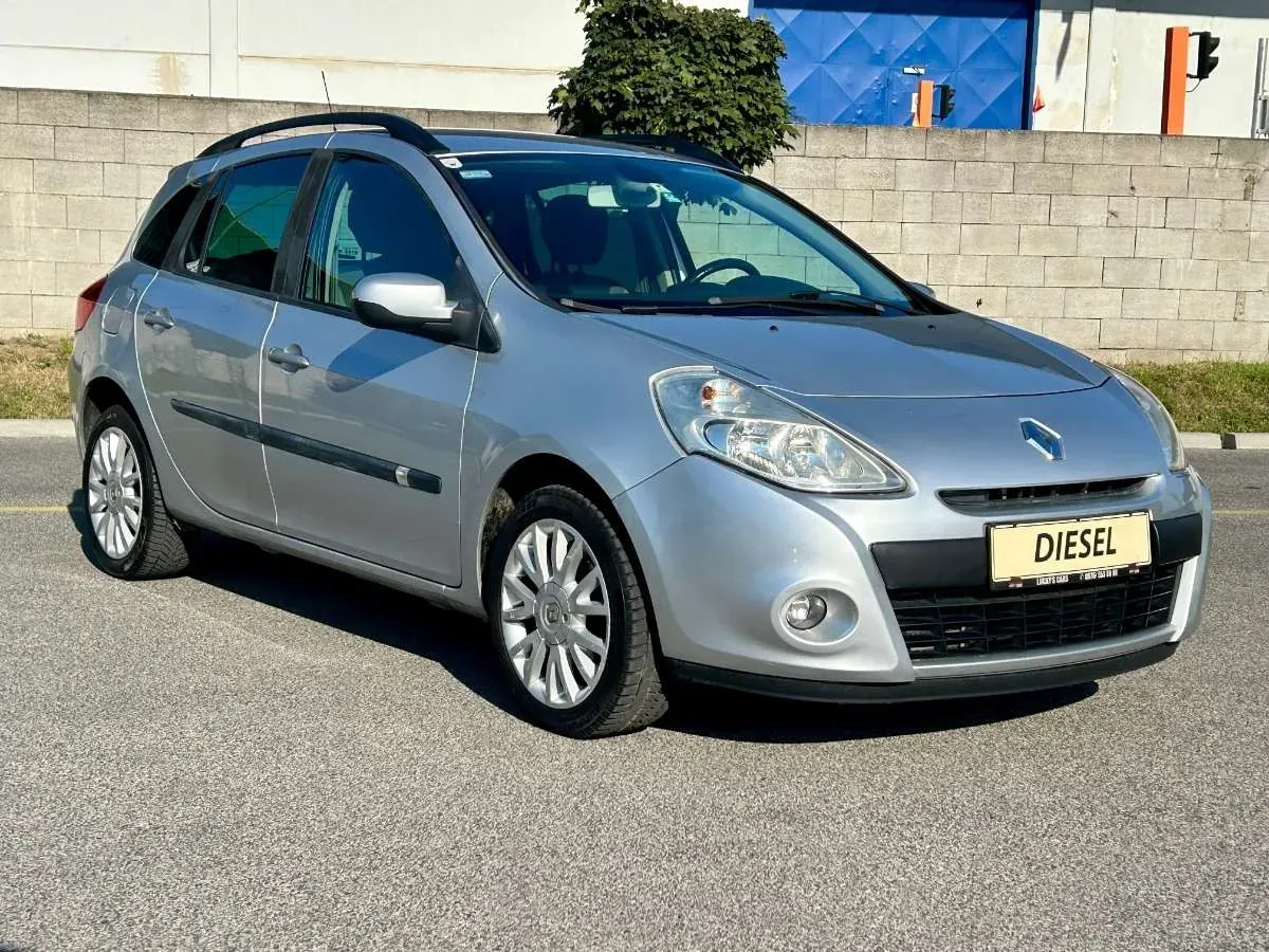 Renault Clio 2011 photo 3