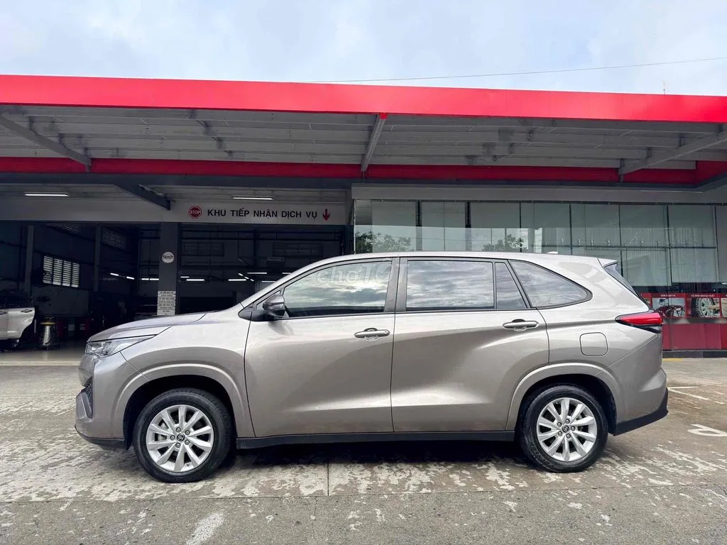 Toyota Innova Cross 2024 photo 4