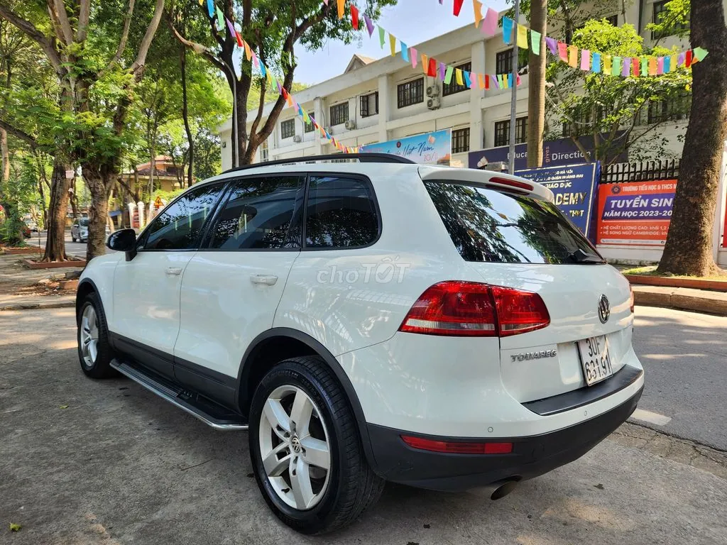 Volkswagen Touareg 2013 photo 2