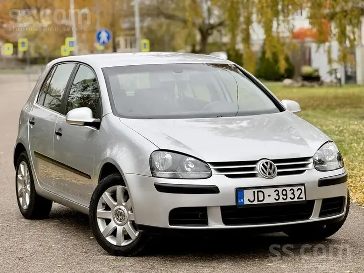 Volkswagen Golf 5 2004 photo 2