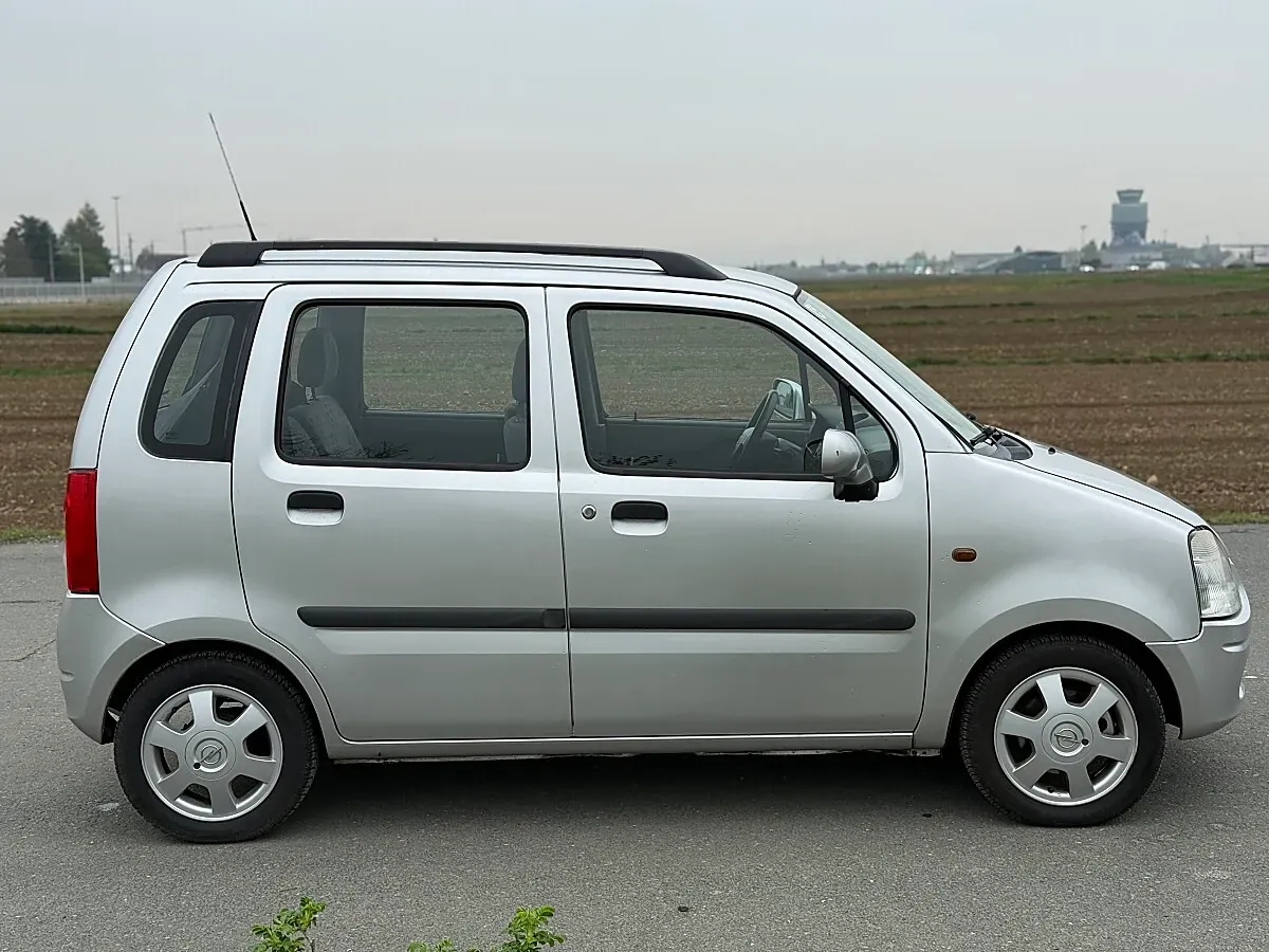 Opel Agila 2000 photo 2