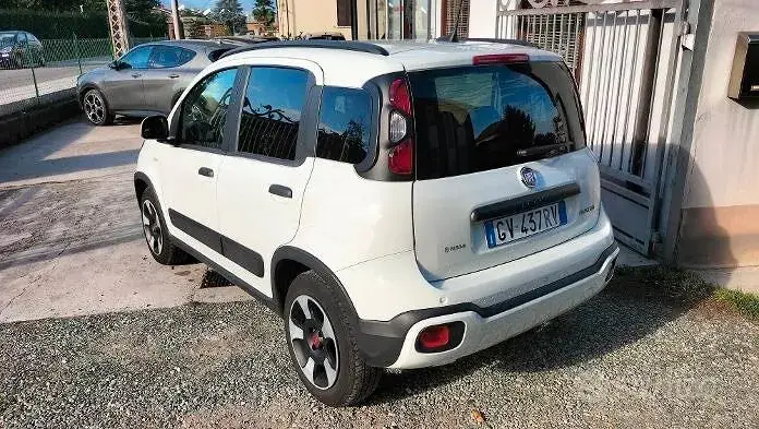 Fiat Panda Cross 2024 photo 3