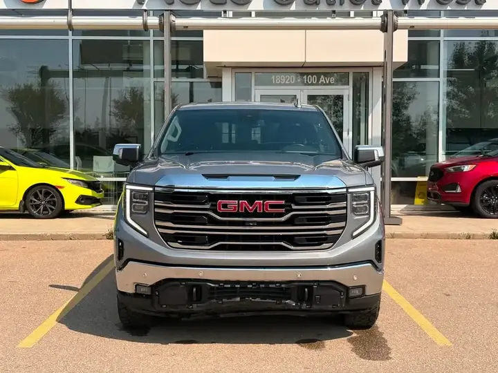 GMC Sierra 1500 2024 photo 2