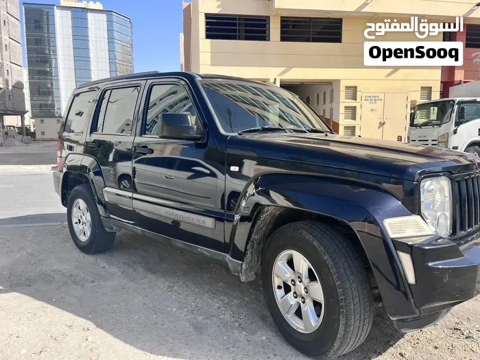 Jeep Cherokee 2011 photo 2