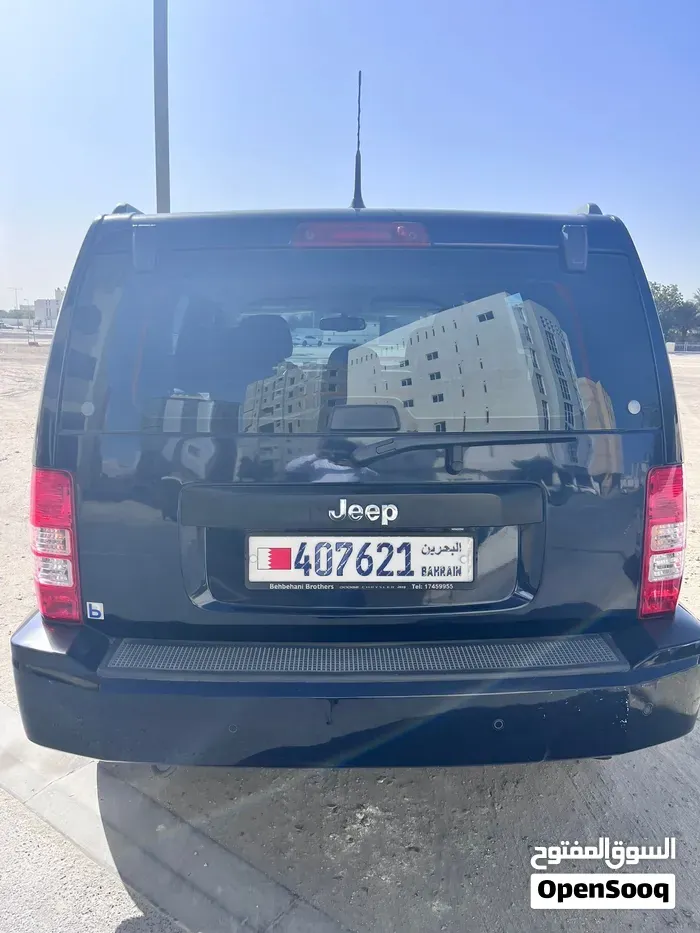 Jeep Cherokee 2011 photo 3