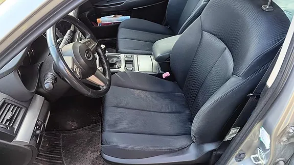 Subaru Legacy 2010 photo 5