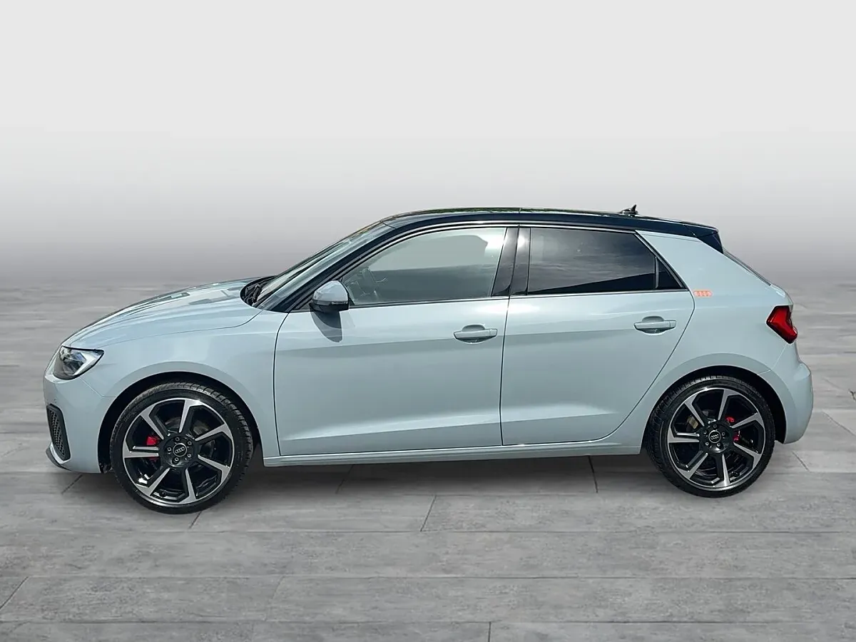 Audi A1 2024 photo 2