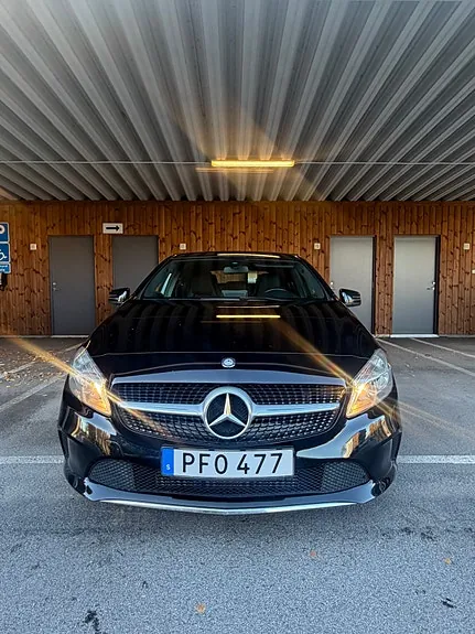 Mercedes-Benz A180