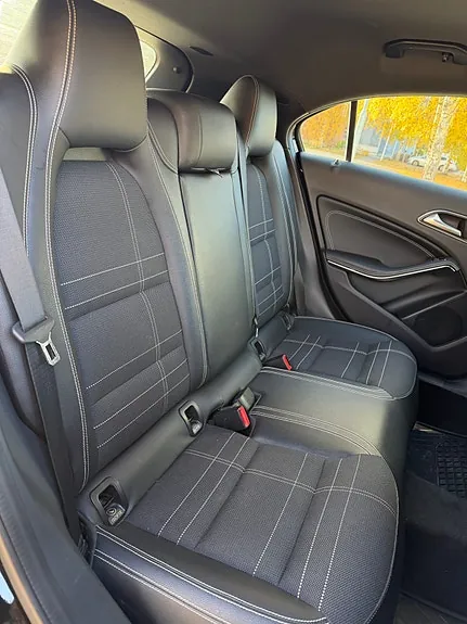 Mercedes-Benz A180 2017 photo 5