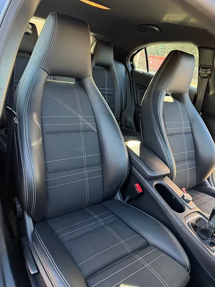 Mercedes-Benz A180 2017 photo 4