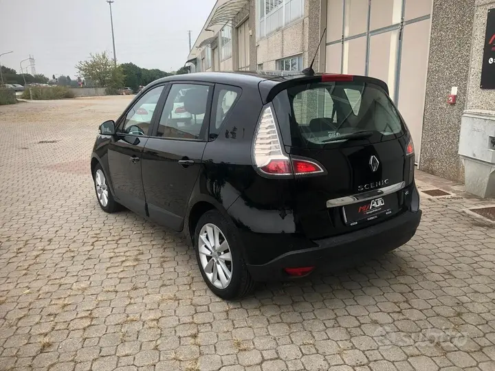Renault Scenic 2013 photo 3