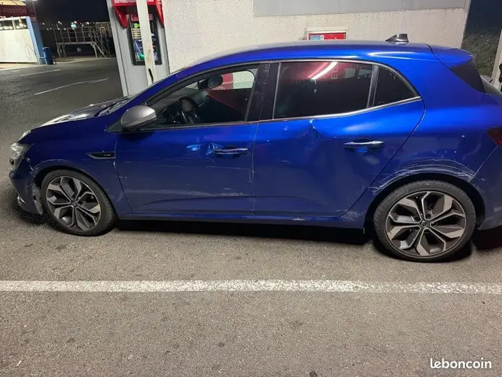 Renault Megane 2016 photo 2