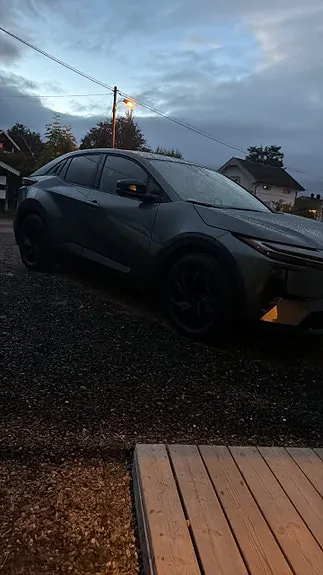 Toyota Chr 2026 photo 2