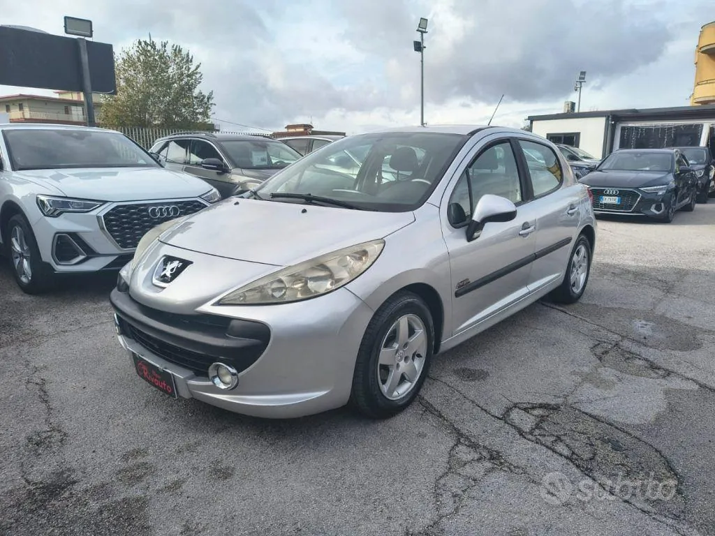 Peugeot 207 2009 photo 3