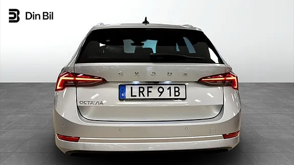 Skoda Octavia 2021 photo 5