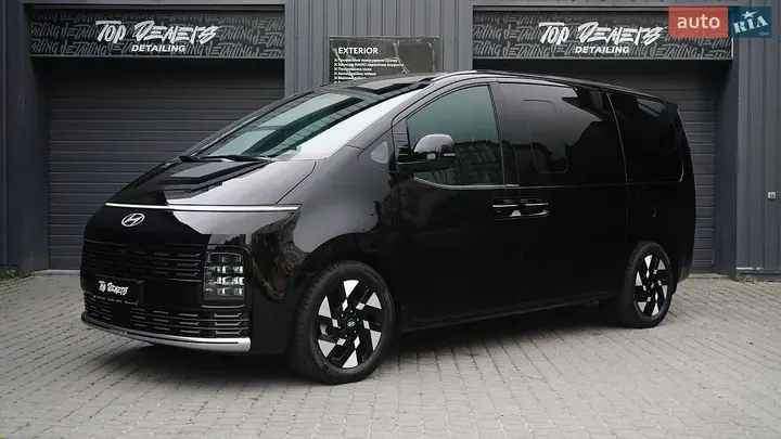 Hyundai Staria 2026 photo 2