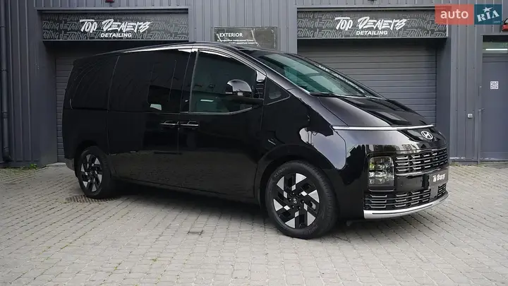 Hyundai Staria 2026 photo 3