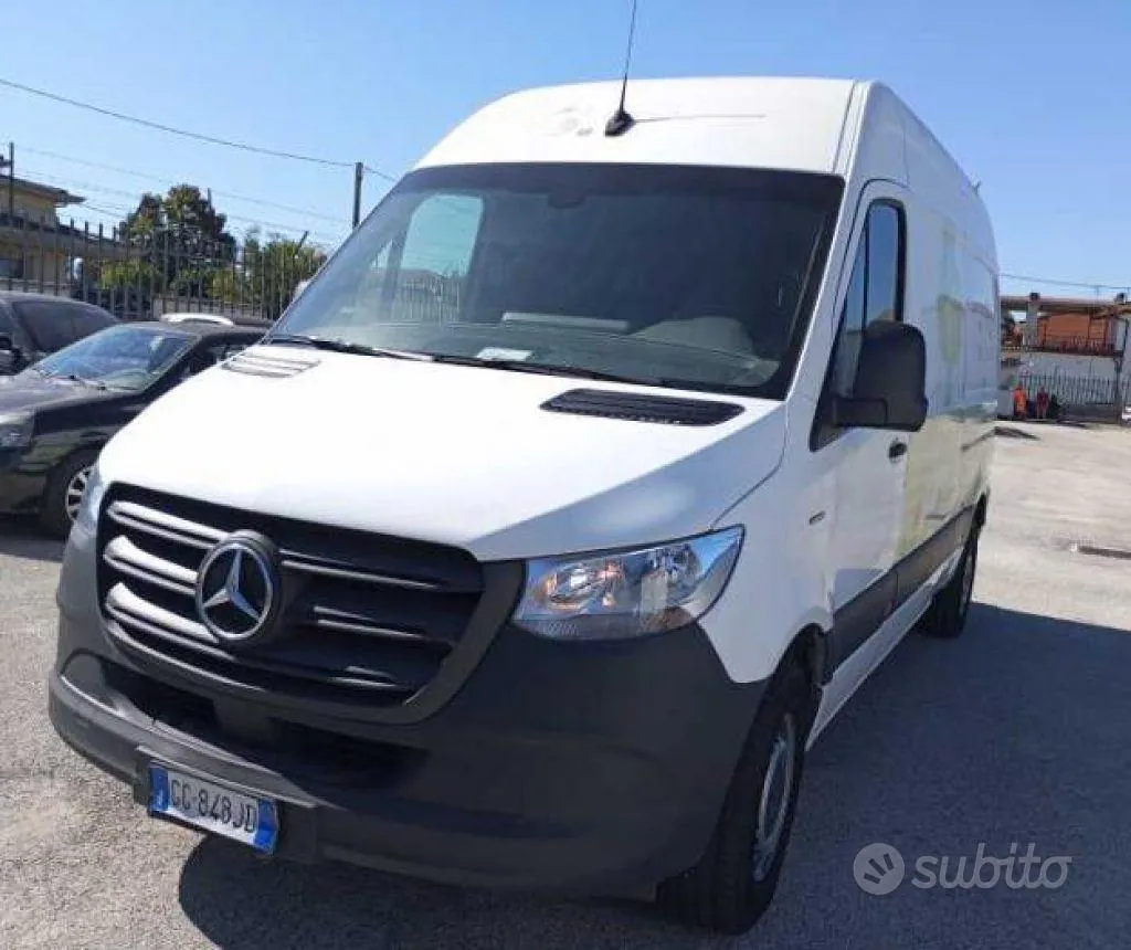 Mercedes-Benz Sprinter 2021 photo 2