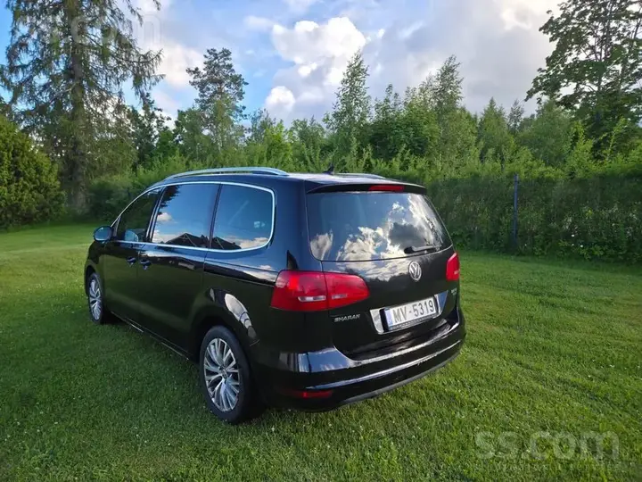 Volkswagen Sharan 2013 photo 4