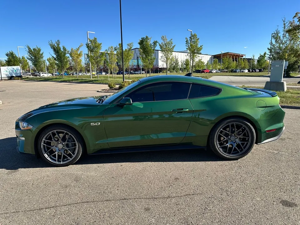Ford Mustang 2023 photo 5
