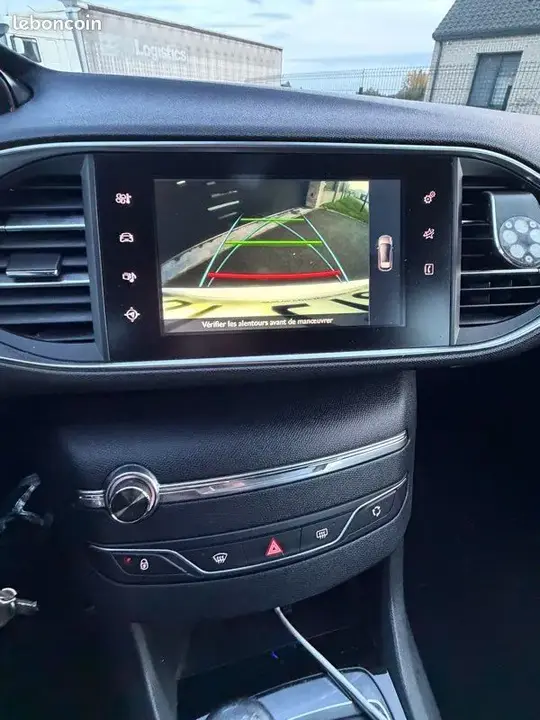 Peugeot 308 2014 photo 3