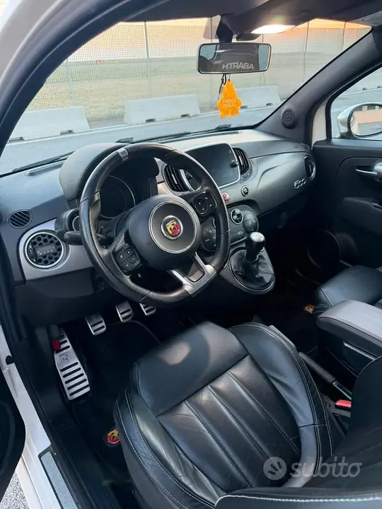 Abarth 595 2016 photo 5