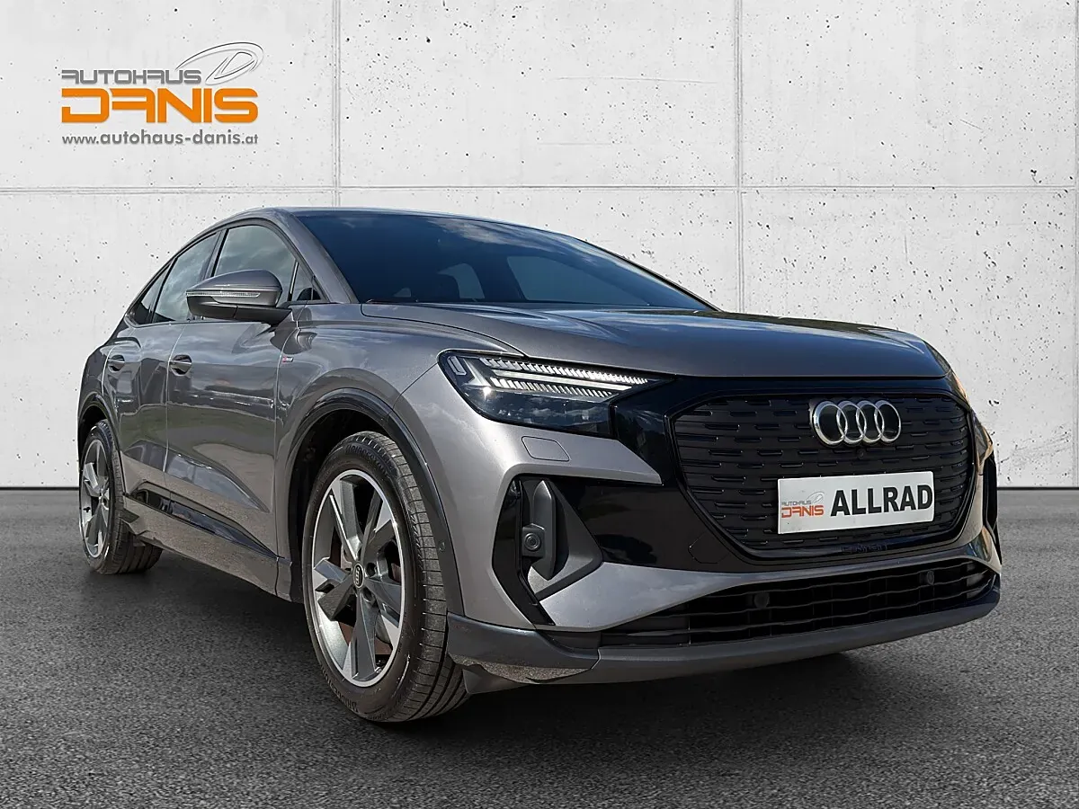 Audi Q4 2022 photo 2