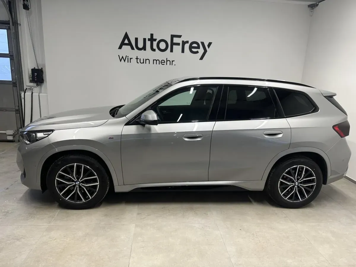 BMW X1 2025 photo 2
