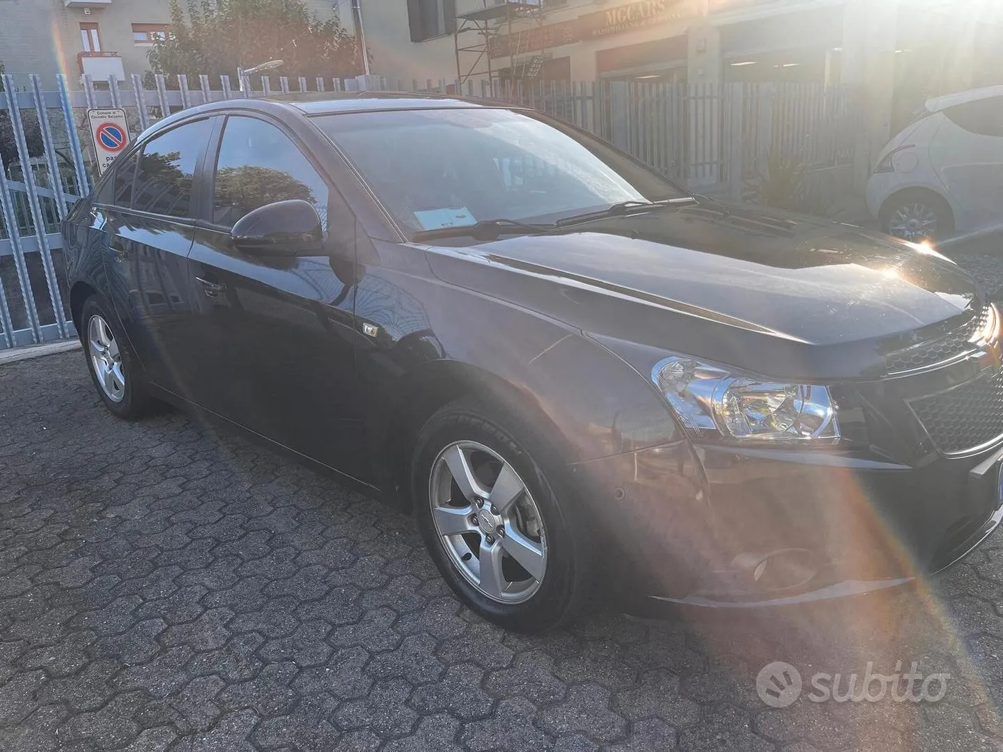 Chevrolet Cruze 2010 photo 2