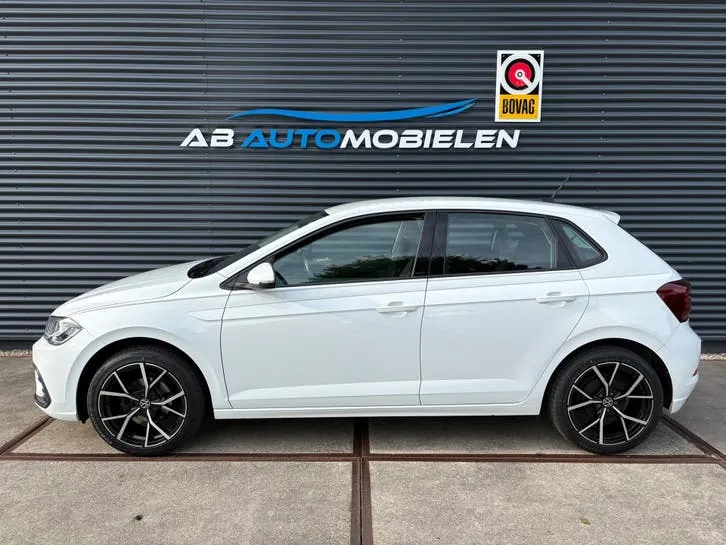 Volkswagen Polo 2023 photo 2